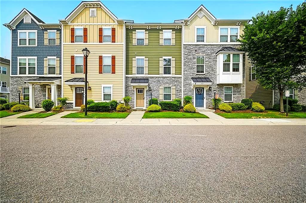 905 Hornswaggle WAY, CHESAPEAKE VA 23323 - Main photo