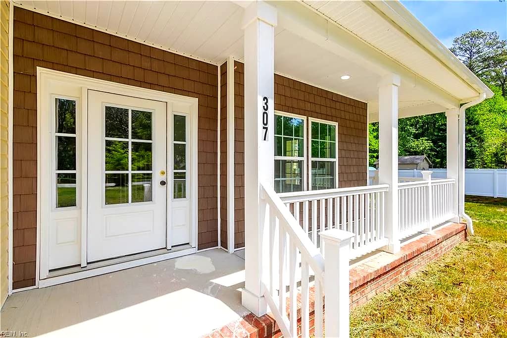 307 Smithfield BLVD, SMITHFIELD VA 23430 - Photo 5