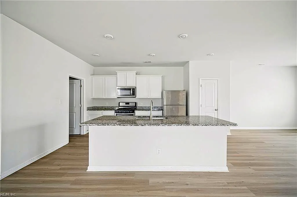 1520 Waltham LN, NEWPORTNEWS VA 23608 thumb 12
