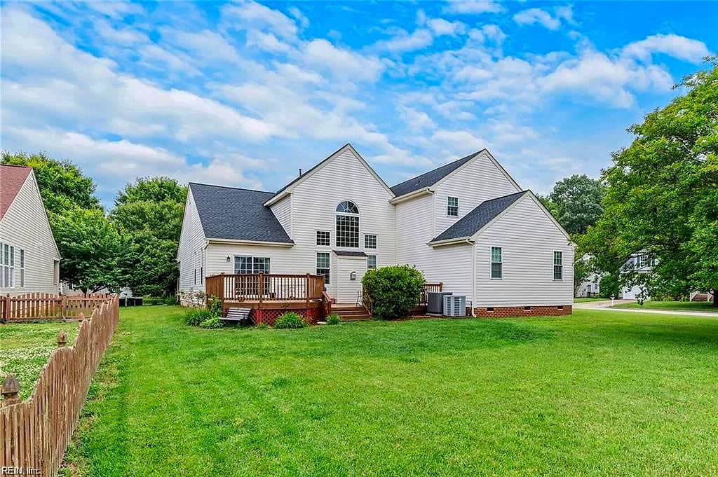 101 Terrance CIR, YORKTOWN VA 23693 - Photo 5