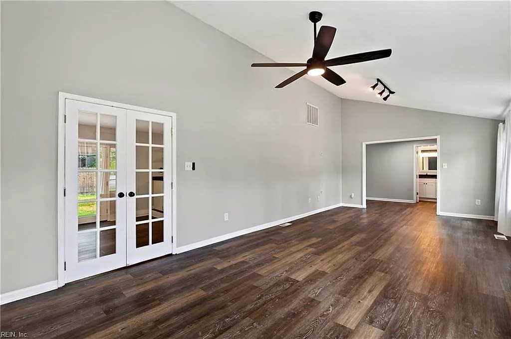 7018 Hunters CT, NORFOLK VA 23518 thumb 7