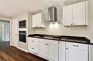 7018 Hunters CT, NORFOLK VA 23518 thumb 9