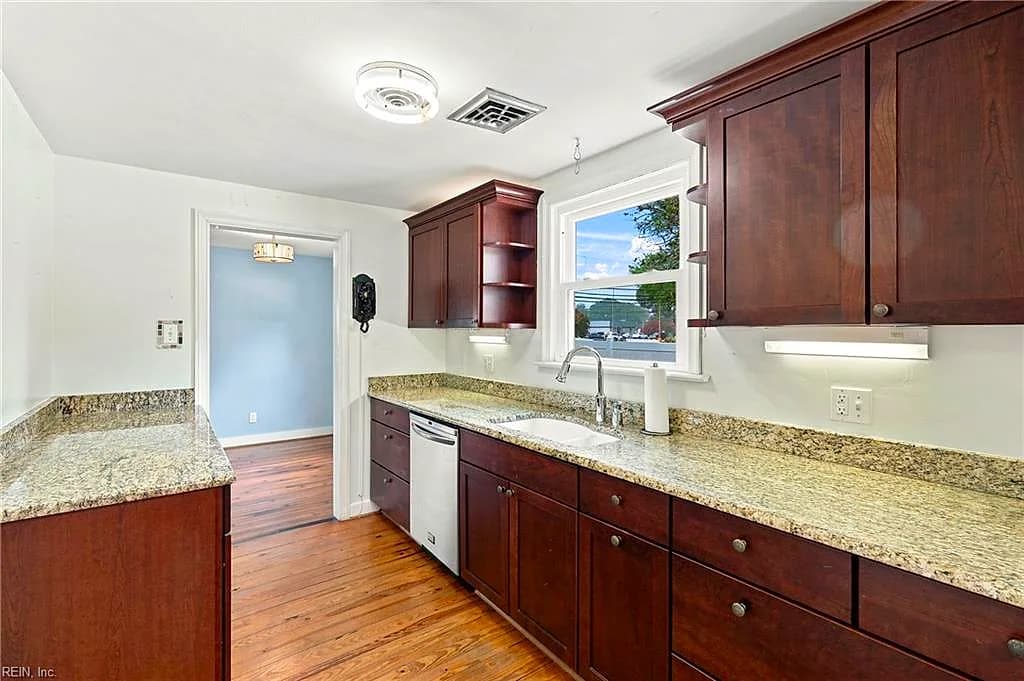 5806 W Norfolk RD, PORTSMOUTH VA 23703 thumb 10