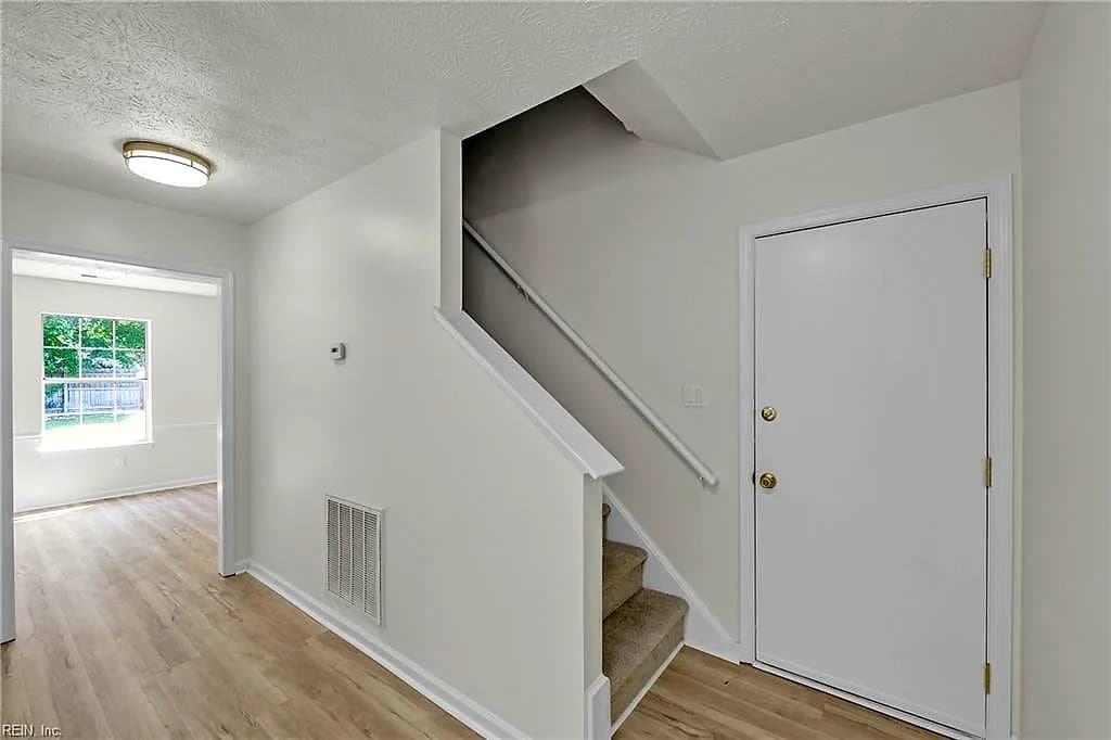 714 Mainsail DR, NEWPORTNEWS VA 23608 thumb 6