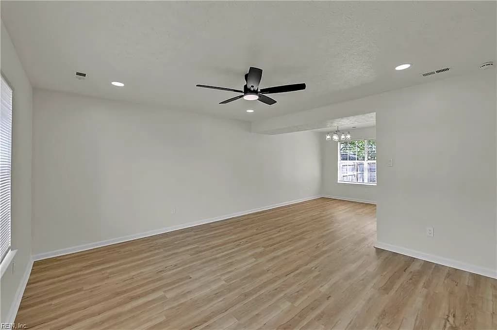 714 Mainsail DR, NEWPORTNEWS VA 23608 thumb 10