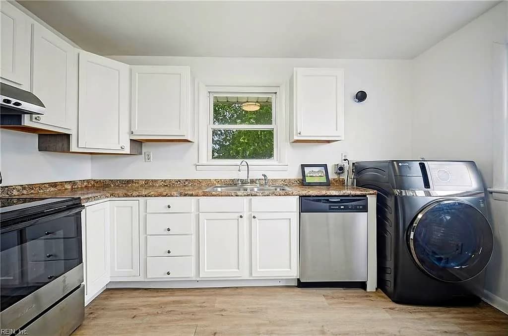 2320 Palmyra ST, NORFOLK VA 23513 thumb 8