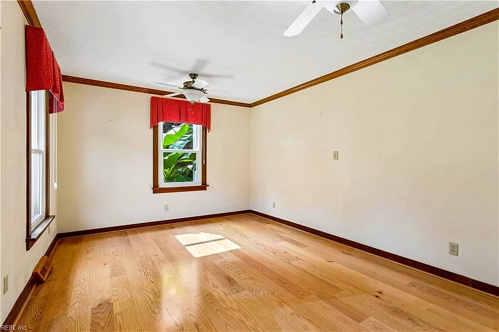 4382 Johns Point RD, GLOUCESTER VA 23061 thumb 9