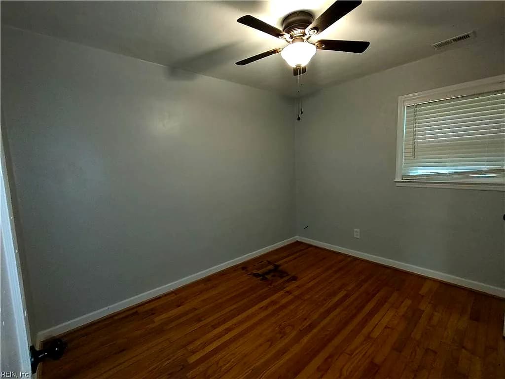 2056 Atwater CIR, NORFOLK VA 23509 thumb 8