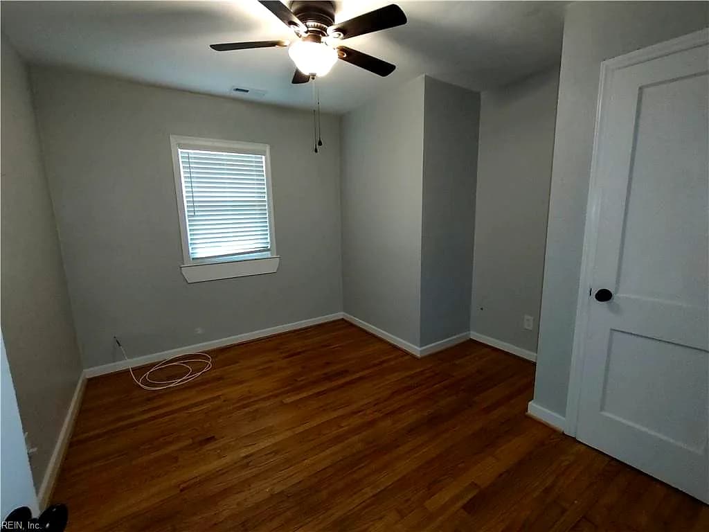2056 Atwater CIR, NORFOLK VA 23509 thumb 10