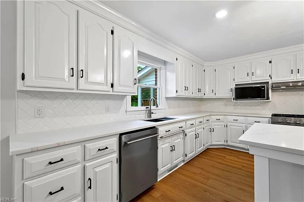 4516 Exeter DR, SUFFOLK VA 23434 - Photo 5