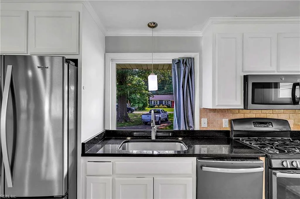 6 Downing PL, NEWPORT NEWS VA 23606 thumb 12