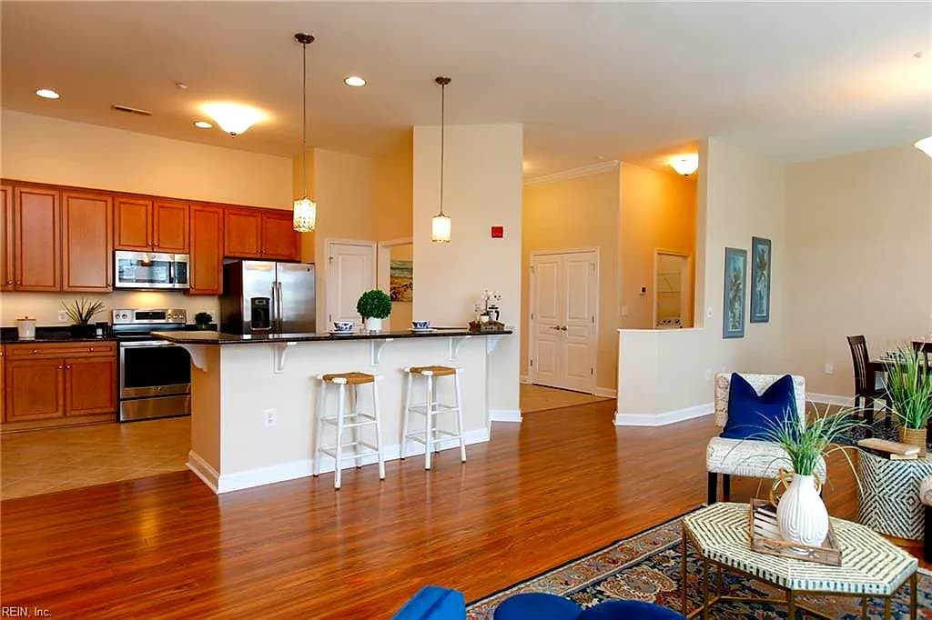 670 Town Center DR #405, NEWPORT NEWS VA 23606 - Photo 2