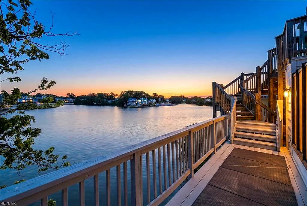 209 Lake DR, VIRGINIA BEACH VA 23451 - Photo 3