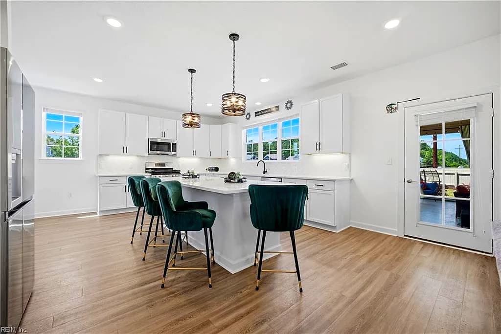 1910 Briton LN, CHESAPEAKE VA 23322 thumb 6