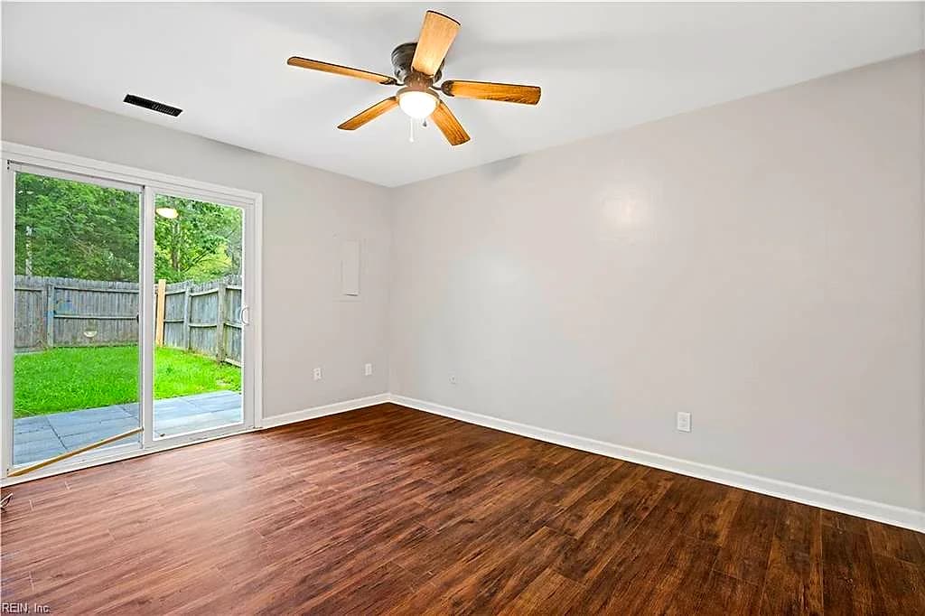 1302 Elk CT, VIRGINIABEACH VA 23464 - Photo 4