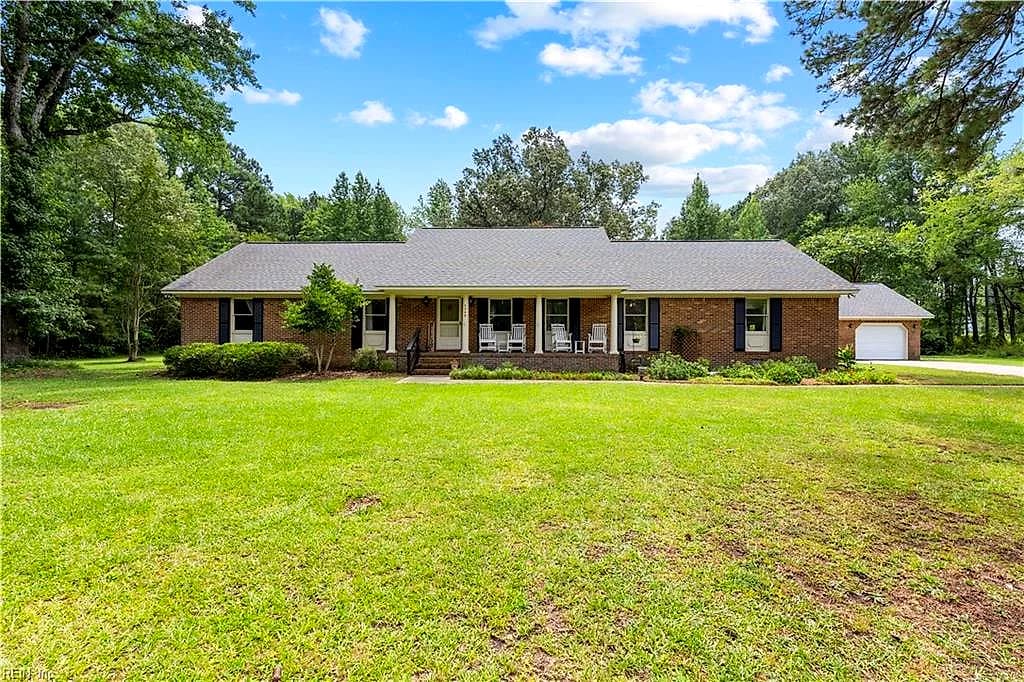 3249 Pioneer LN, CHESAPEAKE VA 23323 - Main photo