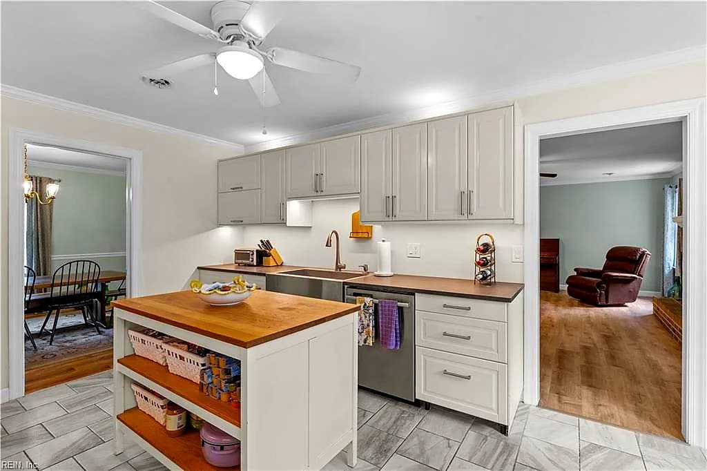 3249 Pioneer LN, CHESAPEAKE VA 23323 thumb 6