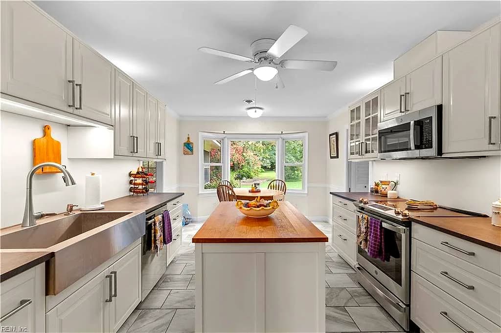 3249 Pioneer LN, CHESAPEAKE VA 23323 thumb 8