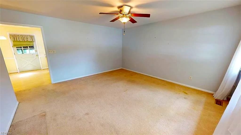 110 Londonshire TER, HAMPTON VA 23666 - Photo 4