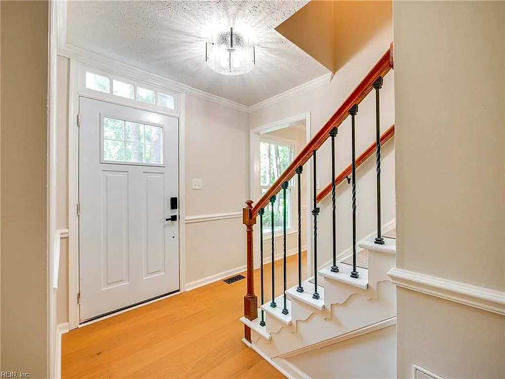 101 Middlewood LN, YORKTOWN VA 23692 thumb 7