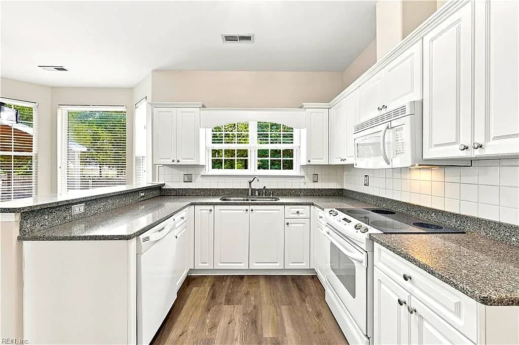 325 Calvary WAY, SMITHFIELD VA 23430 thumb 8
