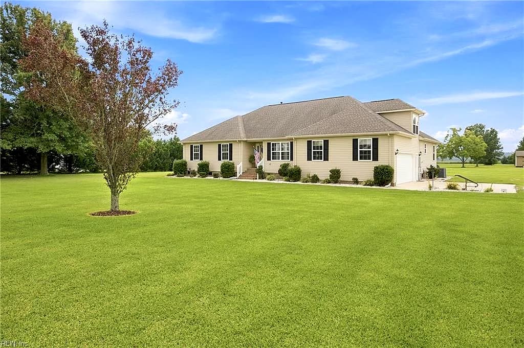 1221 Sanderson RD, CHESAPEAKE VA 23322 - Photo 2