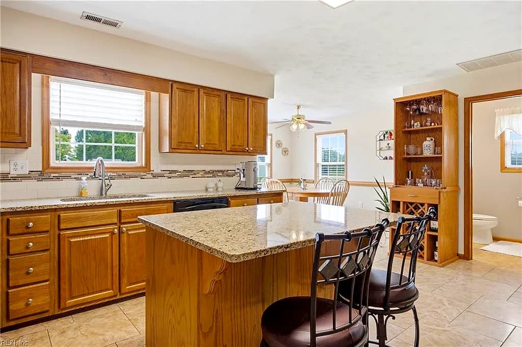 1221 Sanderson RD, CHESAPEAKE VA 23322 thumb 11