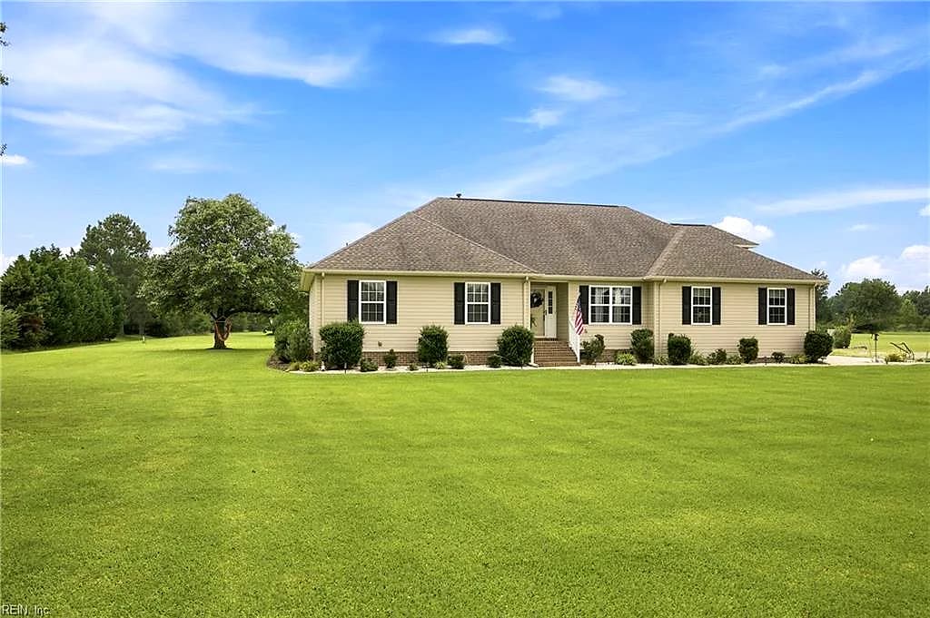 1221 Sanderson RD, CHESAPEAKE VA 23322 - Photo 3