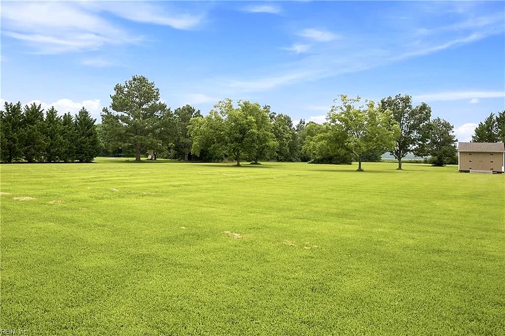 1221 Sanderson RD, CHESAPEAKE VA 23322 - Photo 4