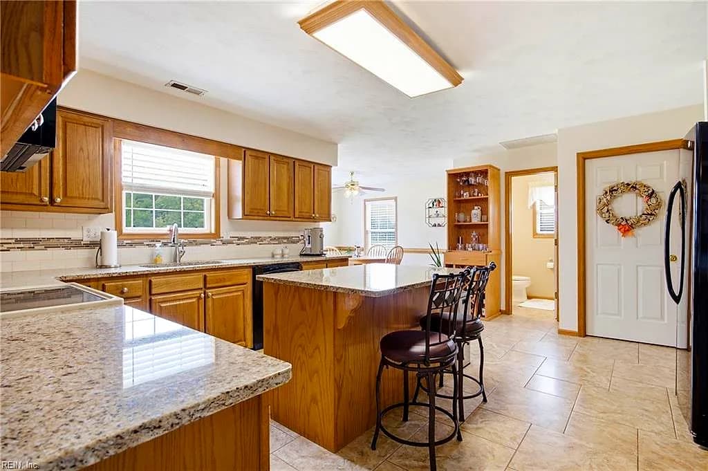 1221 Sanderson RD, CHESAPEAKE VA 23322 thumb 9