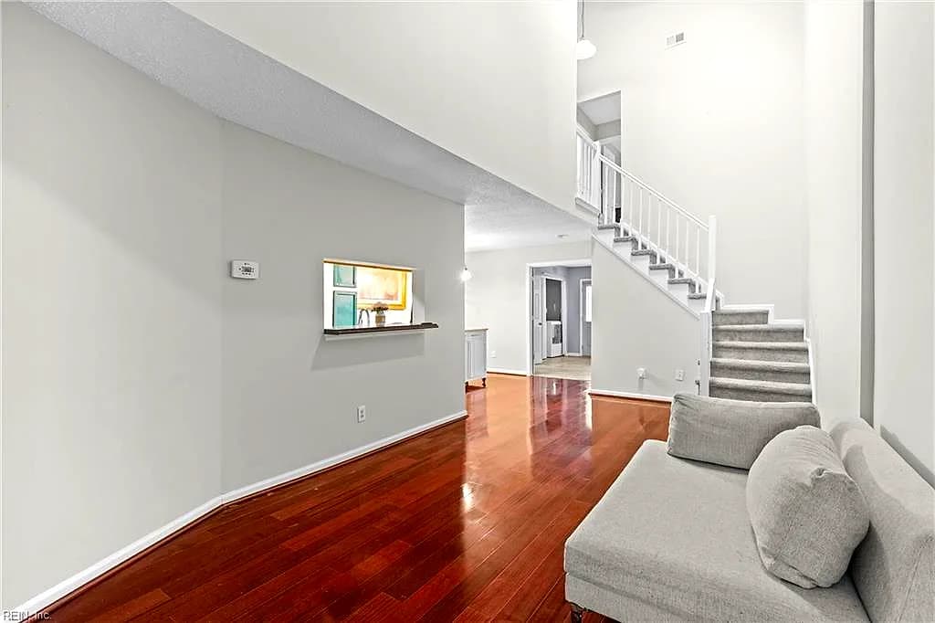 1243 Damyien ARCH, CHESAPEAKE VA 23320 - Photo 4
