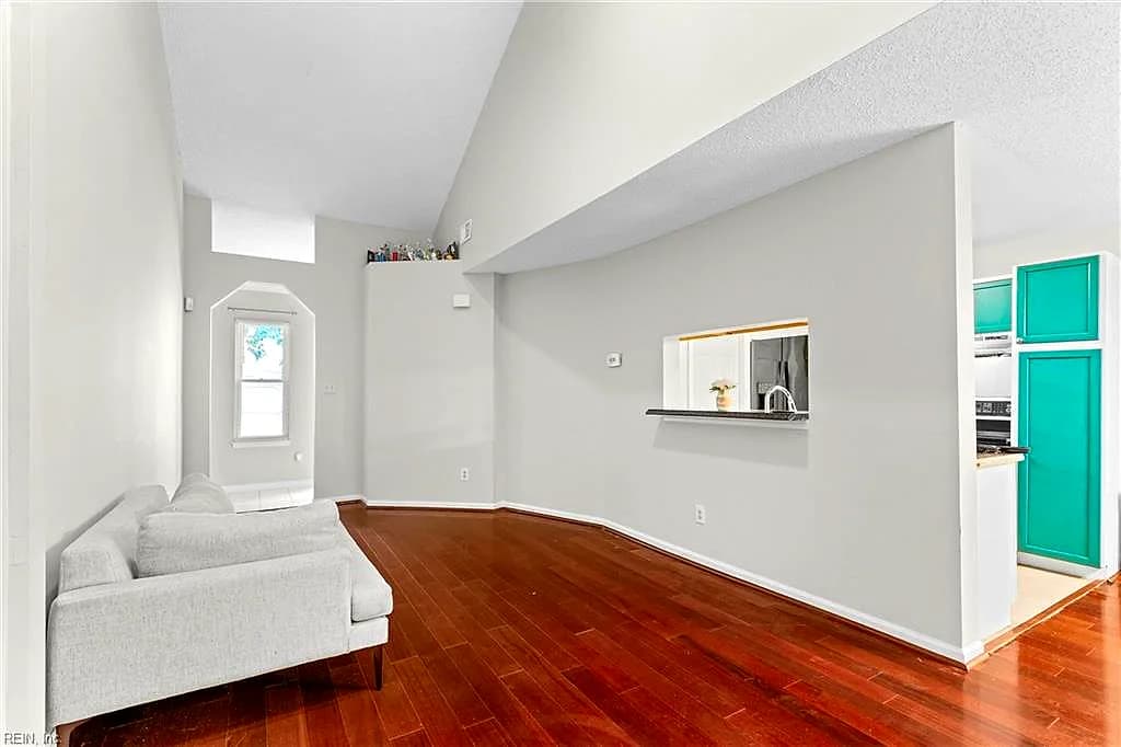 1243 Damyien ARCH, CHESAPEAKE VA 23320 - Photo 5
