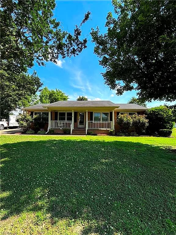17 Randolph DR, WINDSOR VA 23487 - Main photo
