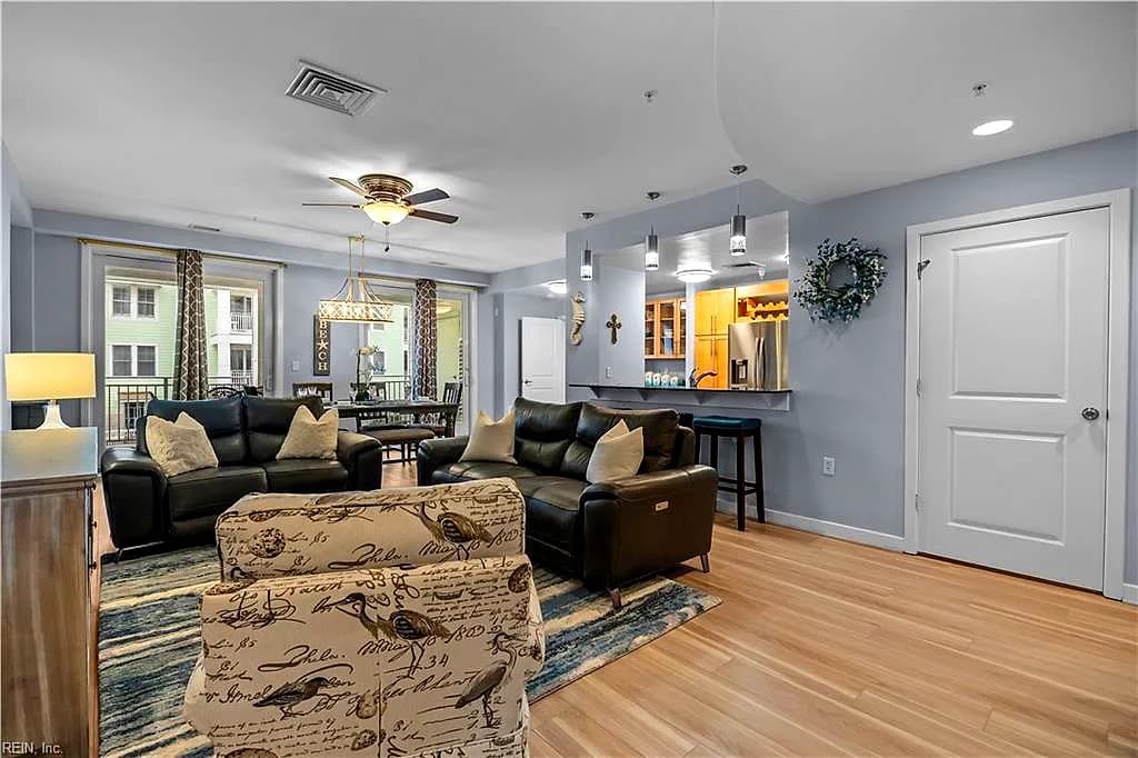 3700 Sandpiper RD #102A, VIRGINIABEACH VA 23456 - Photo 3
