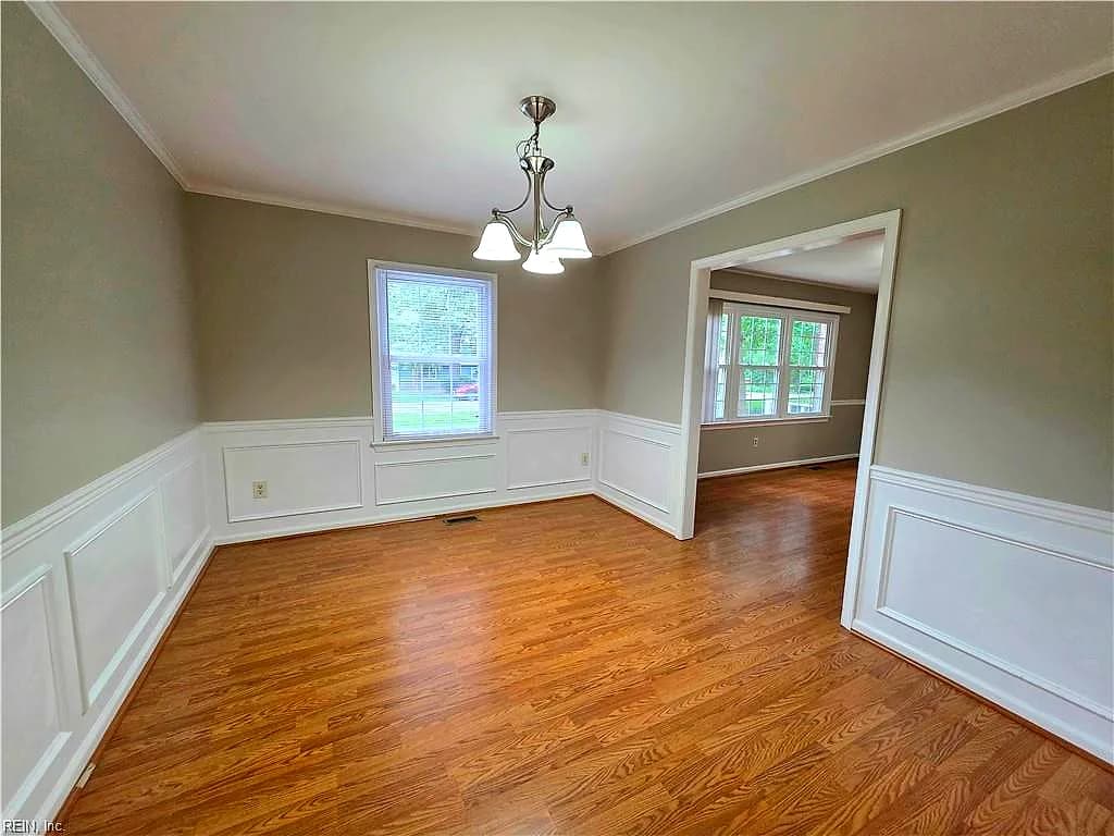 409 Rosewood LN, YORKTOWN VA 23692 thumb 9