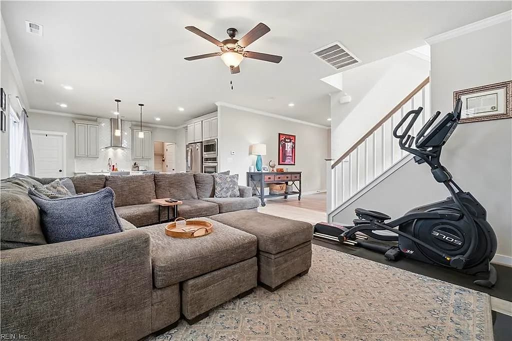 240 Hurdle DR, CHESAPEAKE VA 23322 thumb 11
