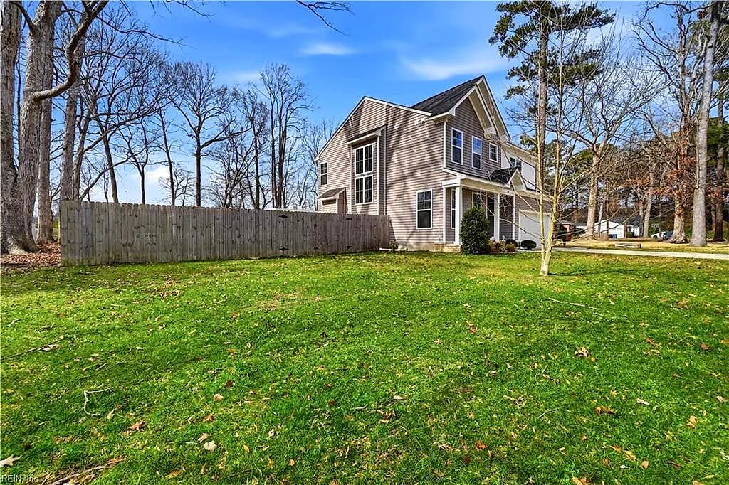 240 Hurdle DR, CHESAPEAKE VA 23322 - Photo 4