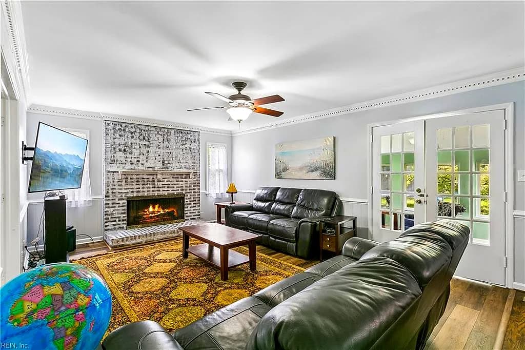 21 E Governor DR, NEWPORT NEWS VA 23602 thumb 11