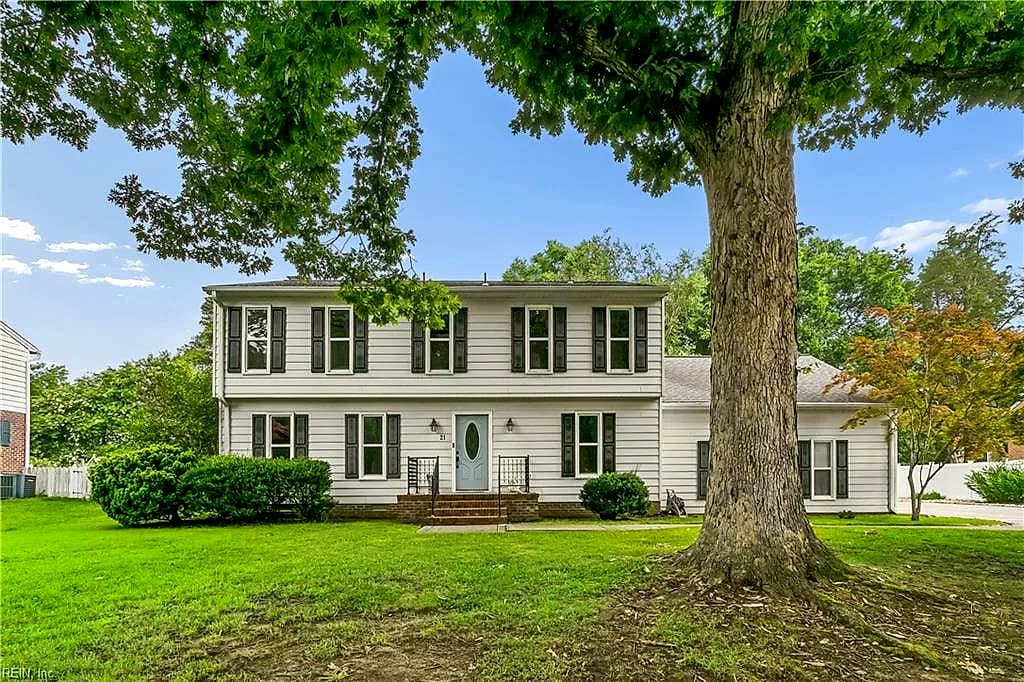 21 E Governor DR, NEWPORT NEWS VA 23602 - Photo 4
