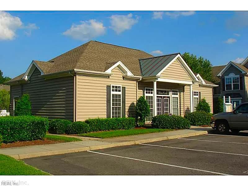 2351 Old Greenbrier RD, CHESAPEAKE VA 23325 - Photo 4