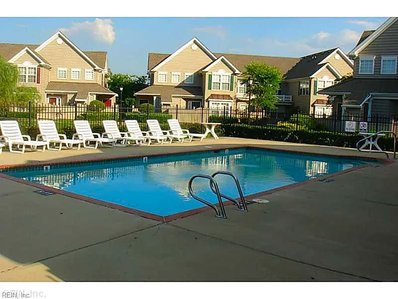 2351 Old Greenbrier RD, CHESAPEAKE VA 23325 - Photo 5