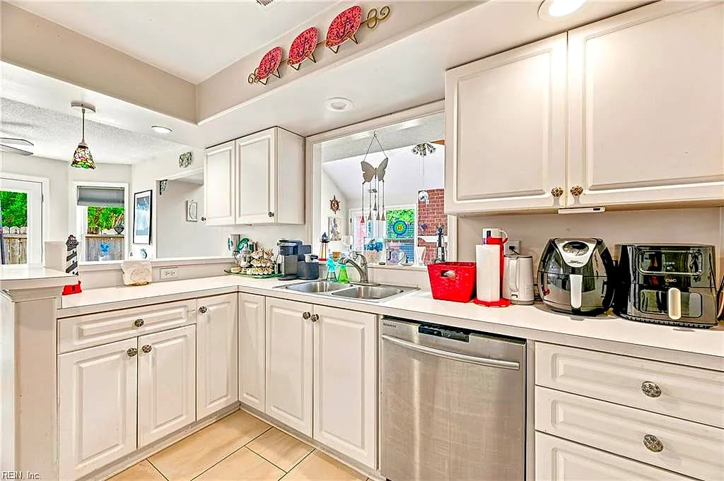 4448 Crow Wing DR, VIRGINIA BEACH VA 23456 thumb 12