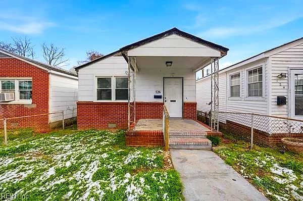 126 Ash AVE, NEWPORTNEWS VA 23607 - Photo 2