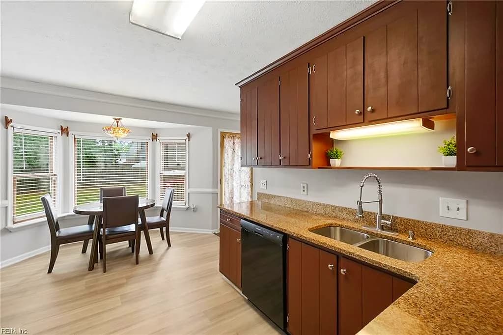 932 Elton Hall CIR, NEWPORT NEWS VA 23608 thumb 10