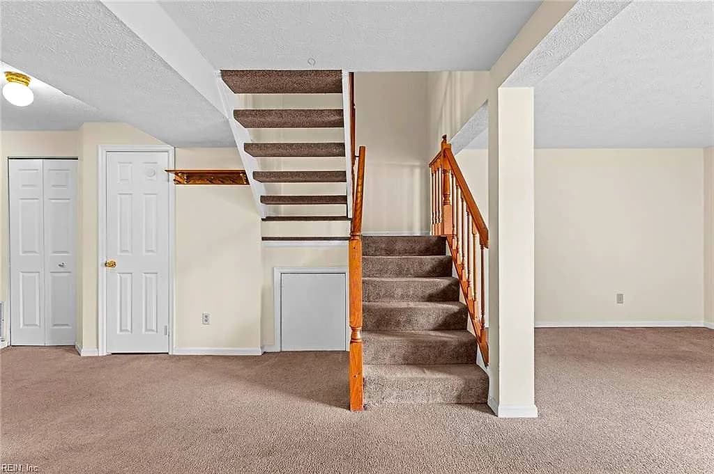 528 Chanticlar CT, NEWPORTNEWS VA 23608 thumb 9