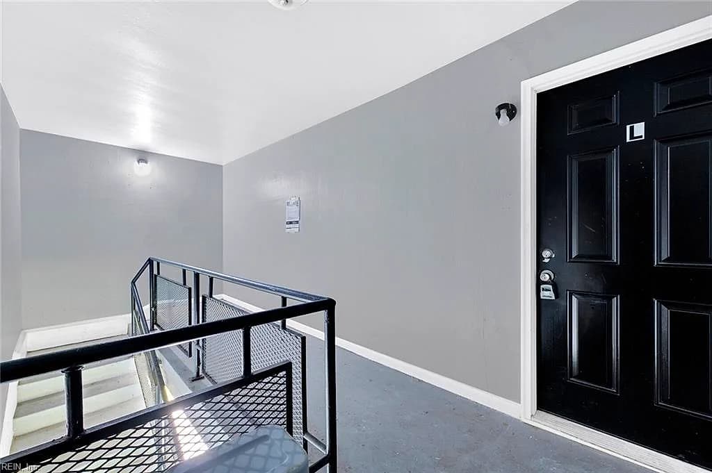 642 Dresden DR #B, NEWPORTNEWS VA 23601 - Photo 5