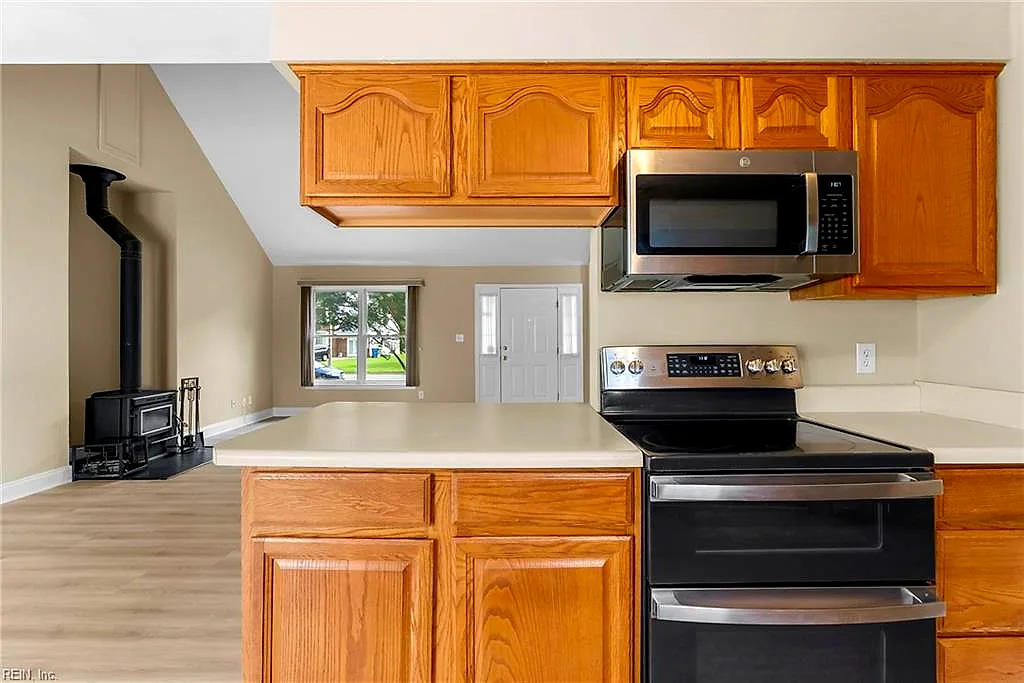317 Spurlane CIR, CHESAPEAKE VA 23322 thumb 12