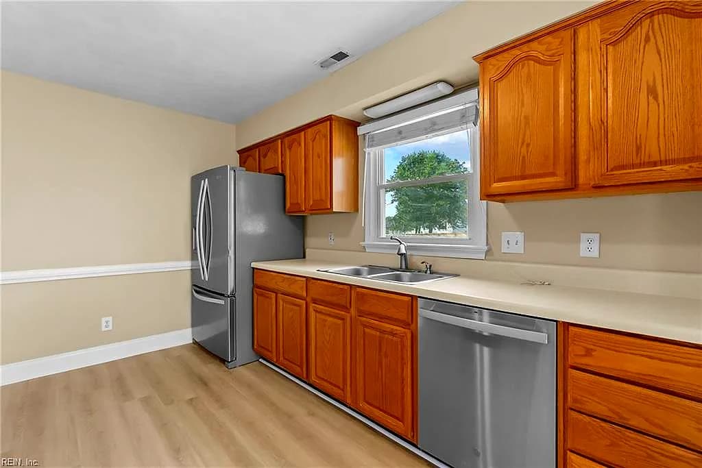 317 Spurlane CIR, CHESAPEAKE VA 23322 thumb 9