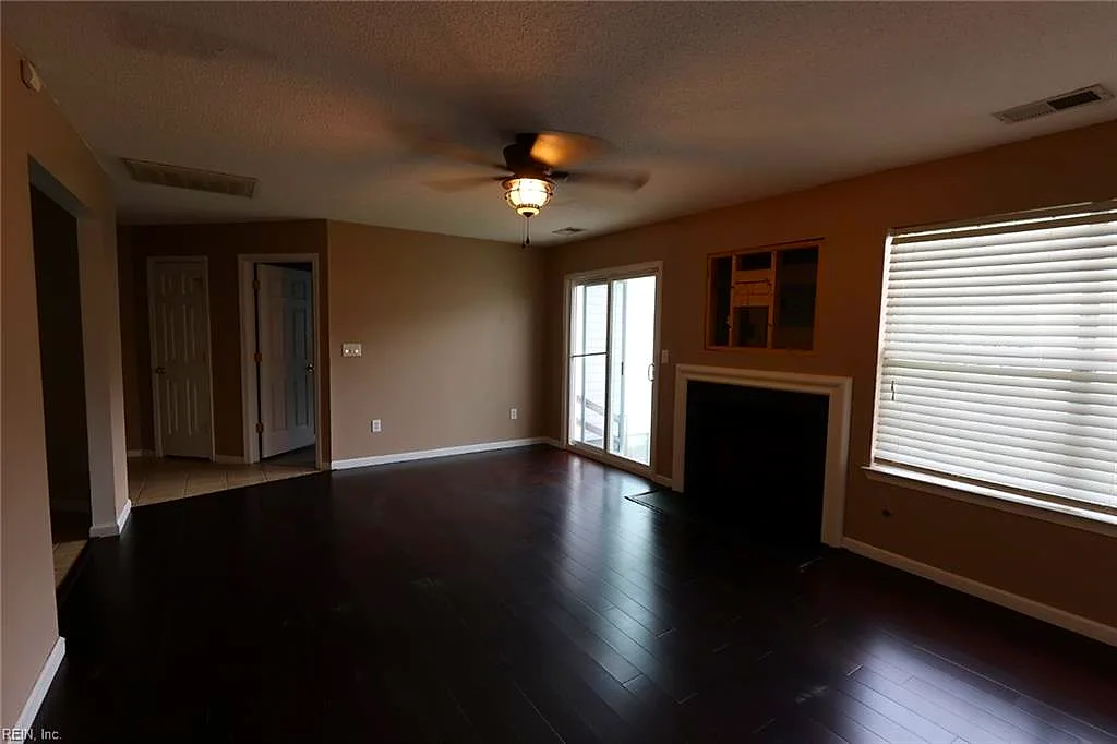 517 Magistrate LN, NEWPORTNEWS VA 23608 thumb 9