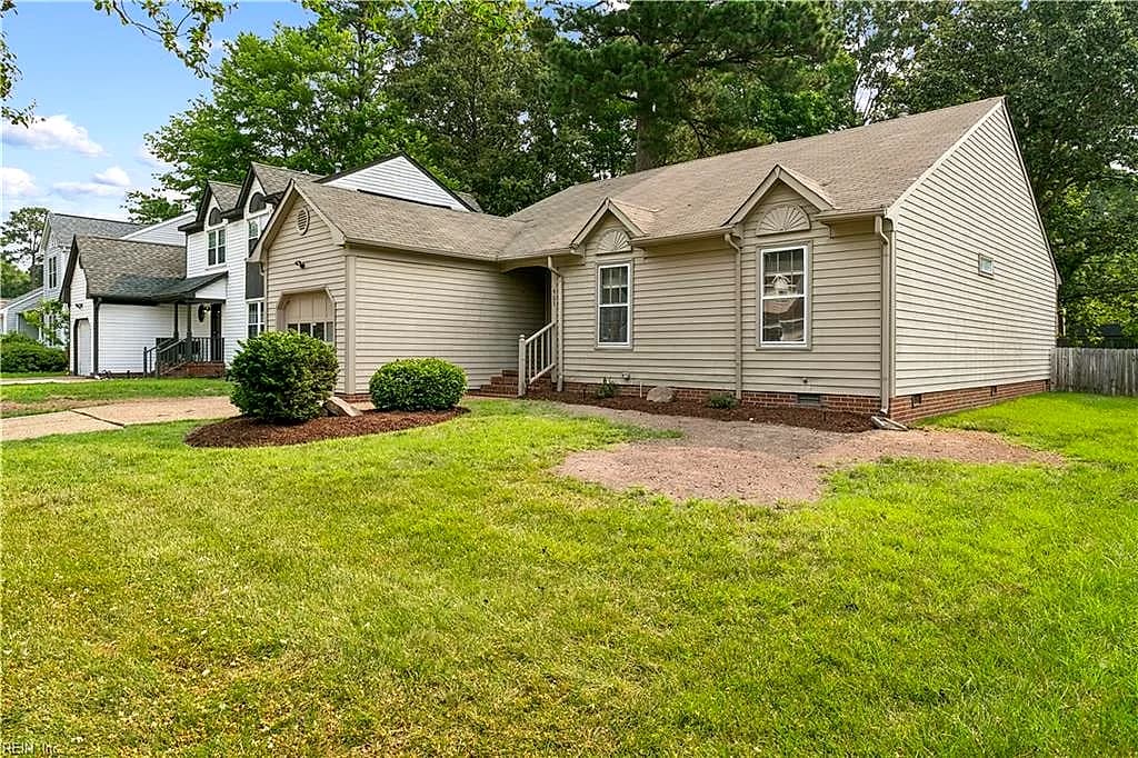 903 Belvoir CIR, NEWPORT NEWS VA 23608 - Photo 4